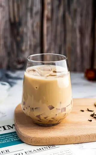 Black Milk Tea With Nata De Coco 500 Ml