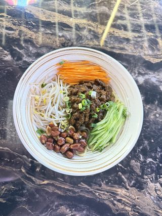 Massa à Pequim com carne de vaca