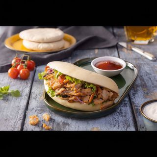 28. Doner Kebab Con Salsa Barbacoa