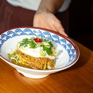 Wok de arroz estilo Khao Pad