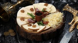 თეთრი ზარდახშა - ქართული ყველის ნაირსახეობა