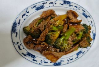 84. Manzo con broccoli