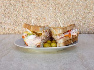 Sandwich cangrejo y gambas
