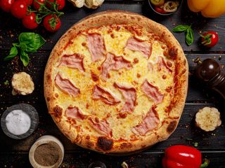 Պիցցա խոզապուխտով 33սմ