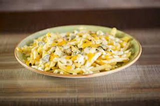 Patatas Cuatro Quesos (Ración)