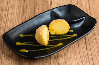 Gelato mochi a mango