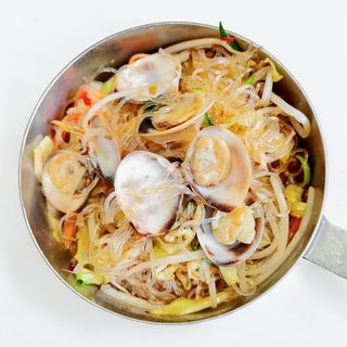 K17 spaghetti di soia con vongole picante