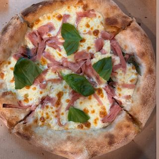 Pizza Prosciutto