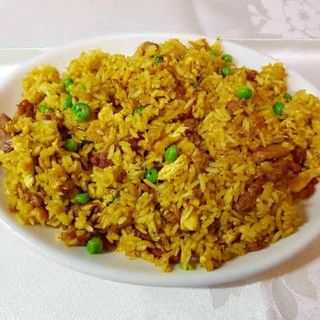 A25. Arroz Frito Con Curry Y Ternera