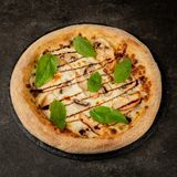 Піца "Вершкова курочка з печерицями"