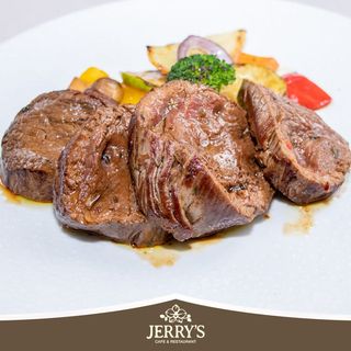 Biftek u ulju sa gril povrćem