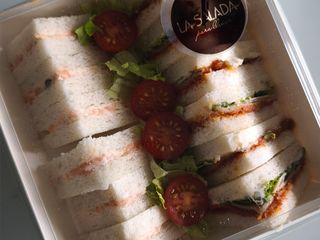Pack caja de mini-sandwiches (12 uds.)