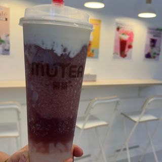 Fruto rojo Cheese 芝士三莓（L）