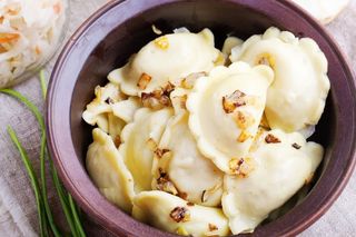 ვარენიკი იმერული ყველით 10ც