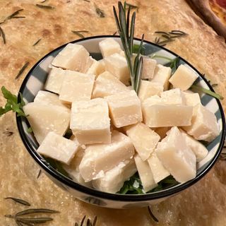 Cubitos De Parmesano