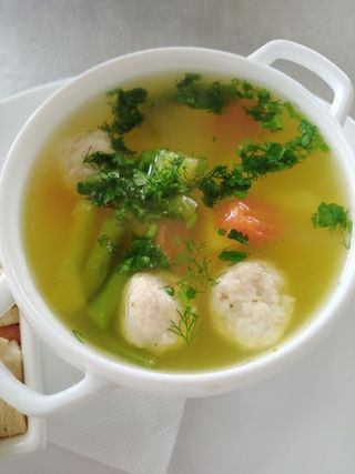Овочевий суп з фрикадельками (350г)