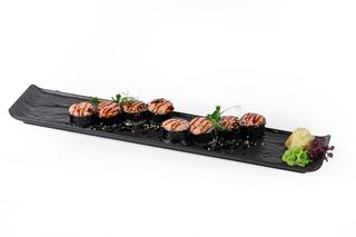 Запеченный лосось (300 гр)