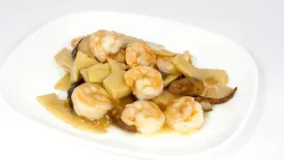Gamberi funghi e bambù
