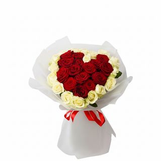 Букет"Зворушливе кохання"з кулею