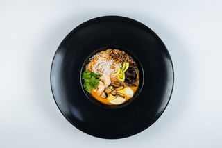 Суп Том-ям з креветками та мідіями 400г