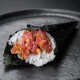 ჰენდ როლი ცხარე თინუსით 