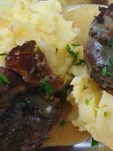 Свински джолан печен с гарнитура (350г)