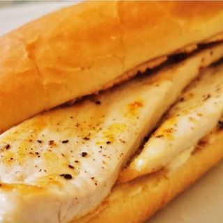bocadillo de pechuga de pollo