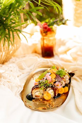 Ролца Калифорния с Креветка и Лосос