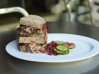 Сендвіч з ростбіфом (280г)