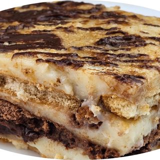 Домашна бисквитена торта (150г)