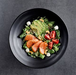  Салат з лососем (220г)