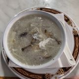 Sopa De Aleta De Tiburon Con Pollo