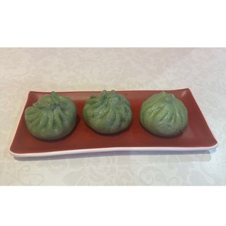 Bao de shitake y bok choy verde