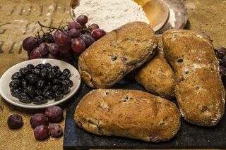 Chapata De Olivas, Uvas Y Tomillo 100G