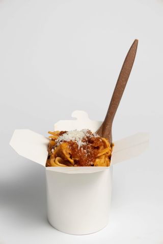Makaron Rigatoni z Sosem Ragu alla Bolognese