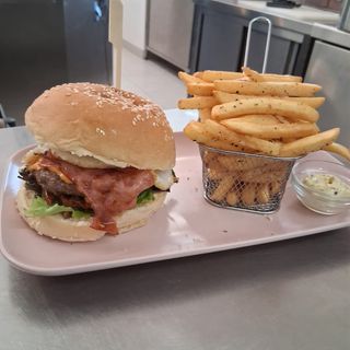 Hambúrguer Santiago