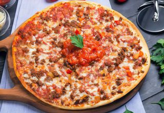 Pizza Boloñesa (30 Cm.)