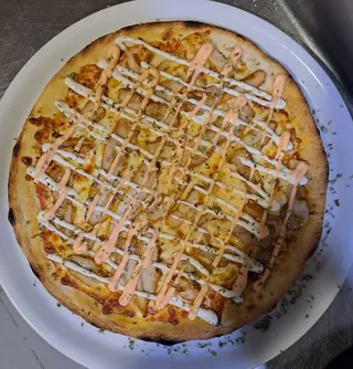Kebab pizza
