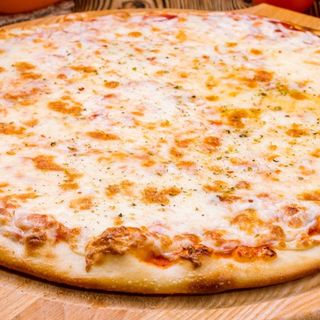 pizza 4 quesos (30 cm.)