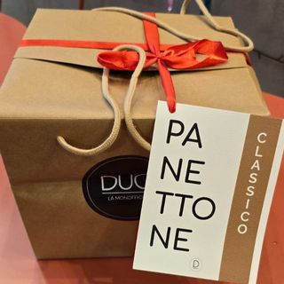 Panettone Bianco Mandorlato