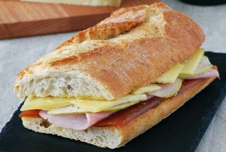 Bocadillo De Jamón York