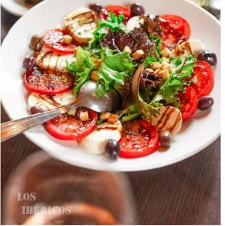 Salada de Tomate e Mozzarella