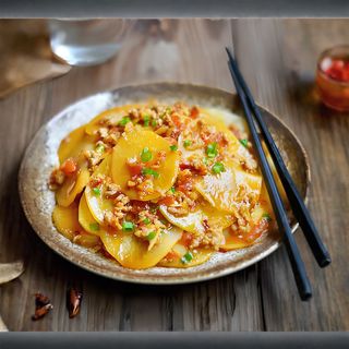 Patate saltate agropiccante 酸辣土豆