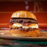 Cheese burger + patatas fritas