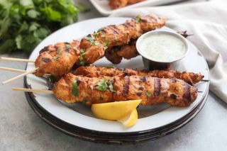 Menú tikka kebab de pollo