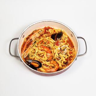 Domaća tjestenina s plodovima mora