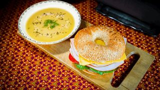 B.L.T.A + Zupa sezonowa