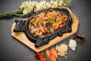 S34 Gamberi con verdure sulla piastra