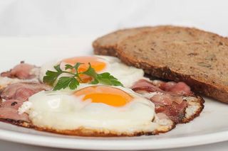 Ham and eggs