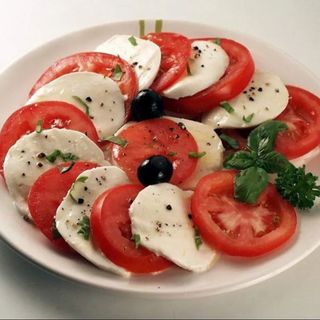 Caprese salata